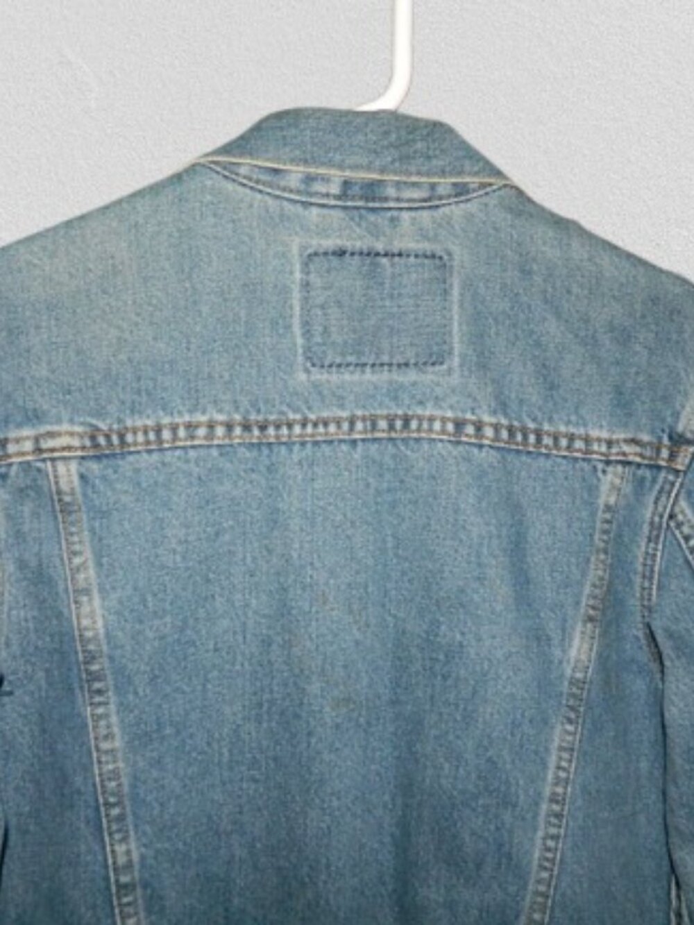 Women's Levi's Denim Trucker Jeans Jacket Vintage Type III Size Medium - Picture 11 of 12